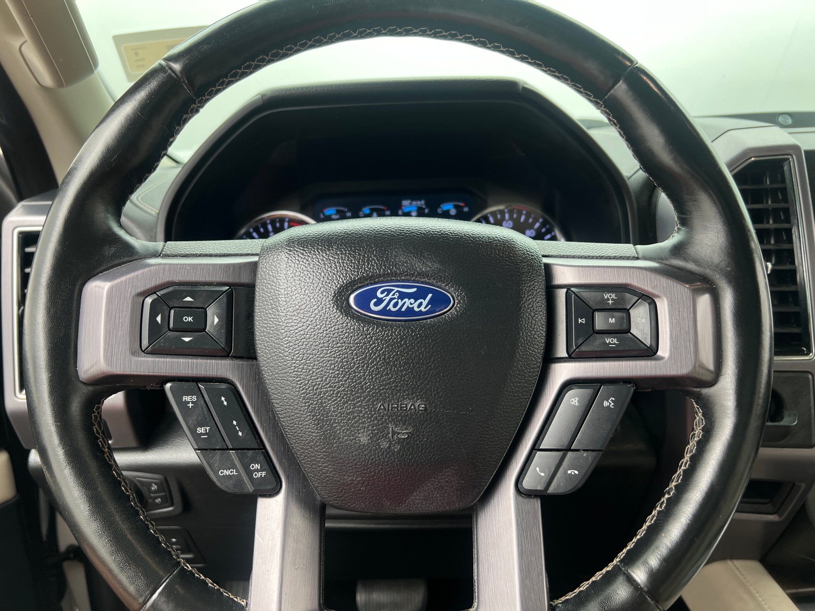 Thumbnail: 2019 Ford Expedition MAX - 4