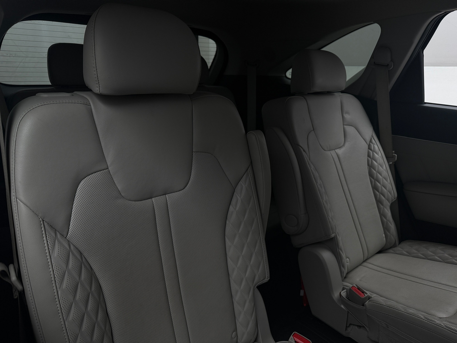 Thumbnail: 2022 Kia Sorento - 5