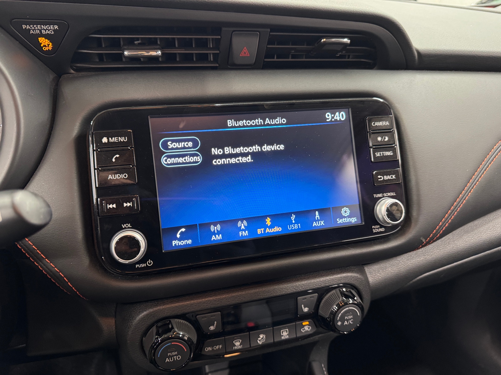 Thumbnail: 2023 Nissan Kicks - 4