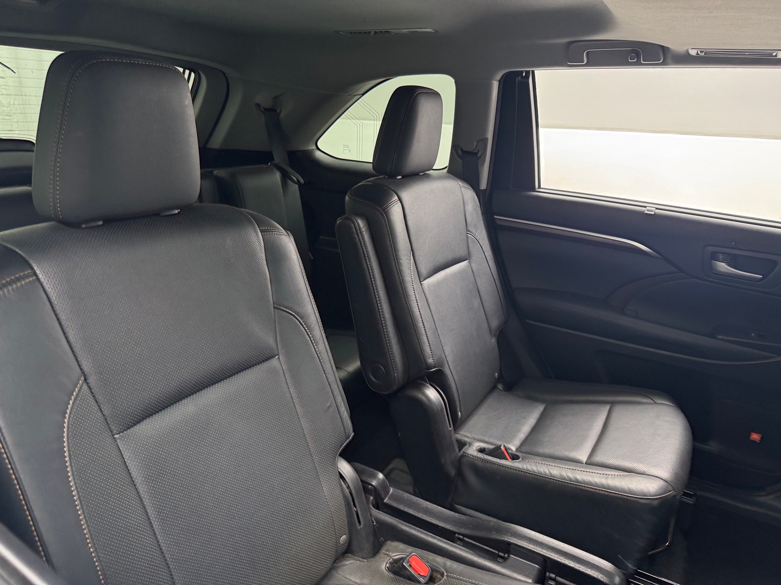 Thumbnail: 2015 Toyota Highlander - 5