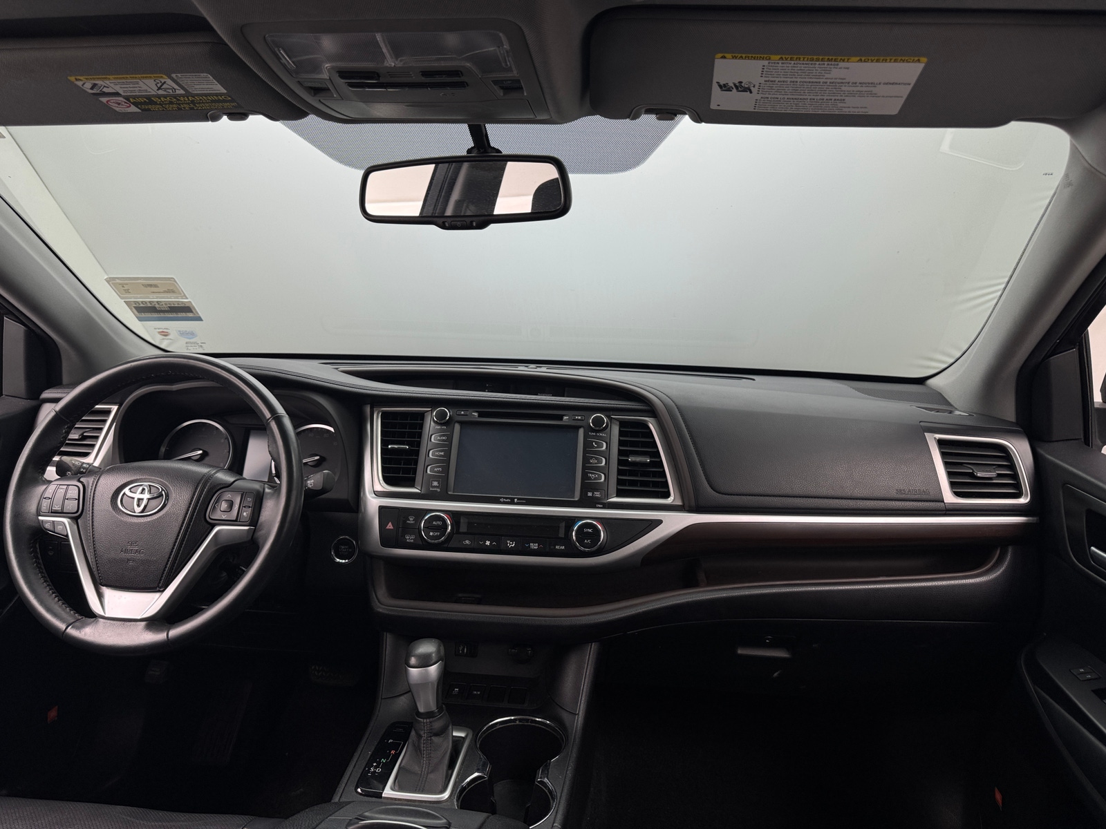 Thumbnail: 2015 Toyota Highlander - 2