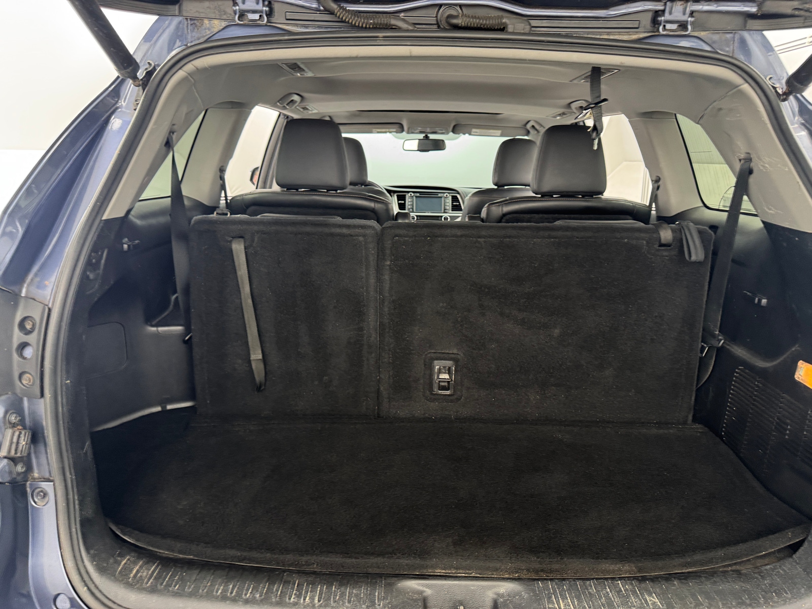 Thumbnail: 2015 Toyota Highlander - 6