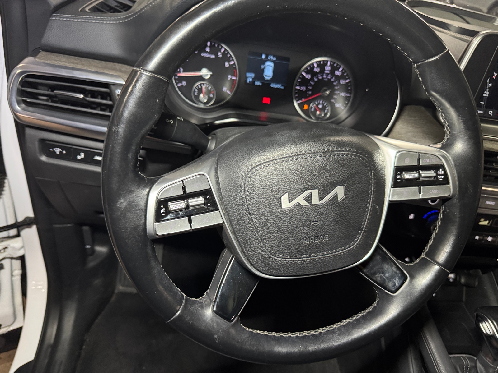 Thumbnail: 2022 Kia Telluride - 4