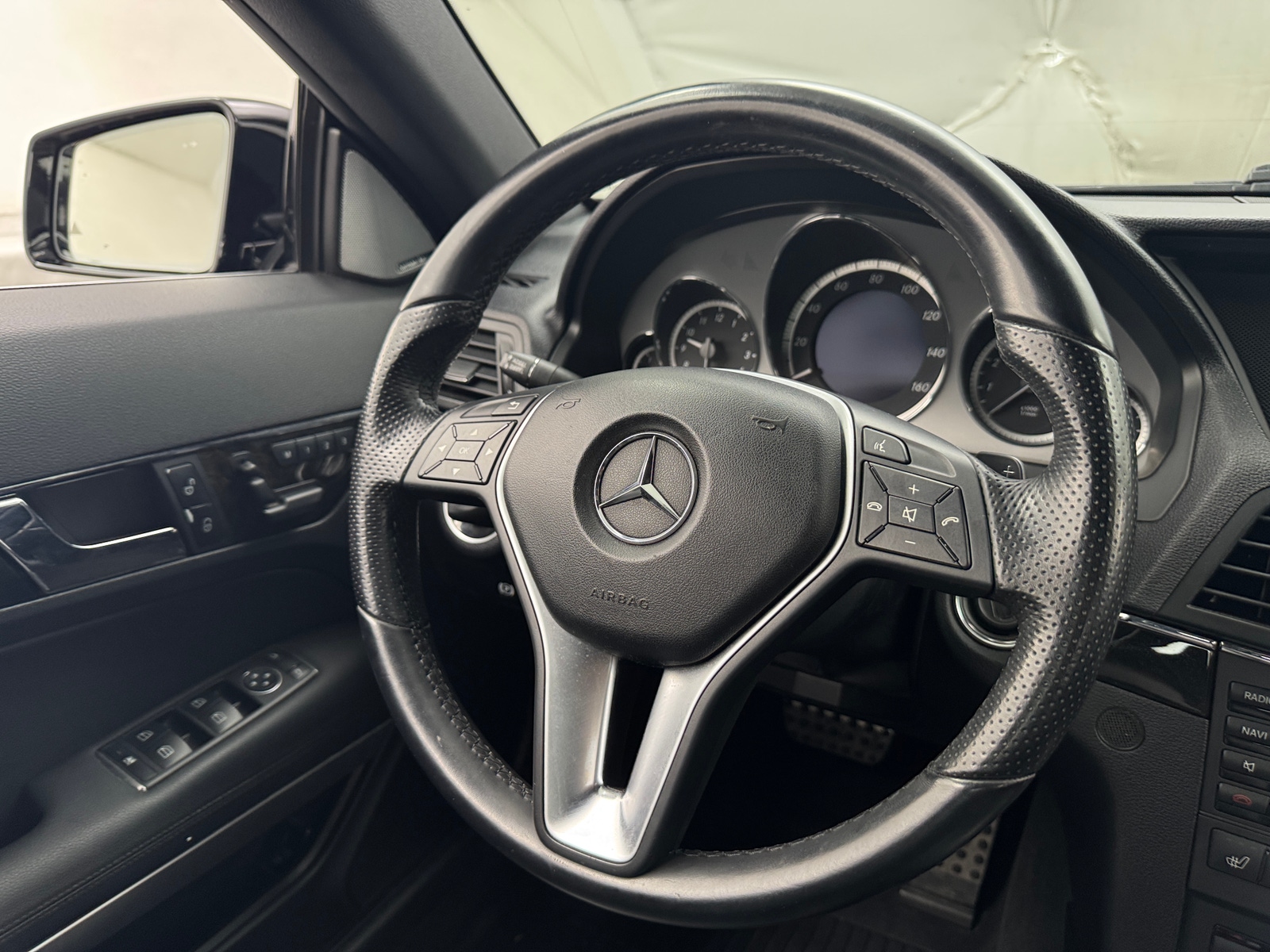Thumbnail: 2012 Mercedes-Benz E-Class - 4