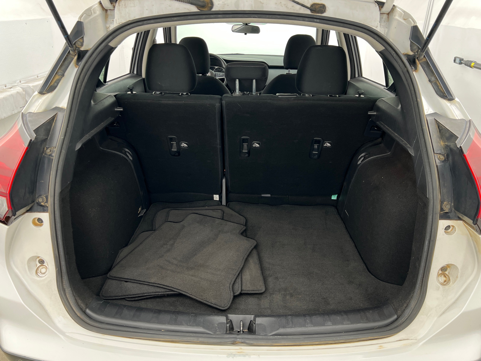 Thumbnail: 2022 Nissan Kicks - 7