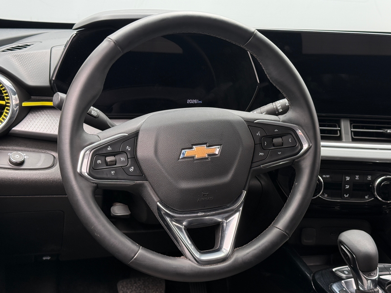 Thumbnail: 2025 Chevrolet Trax - 5