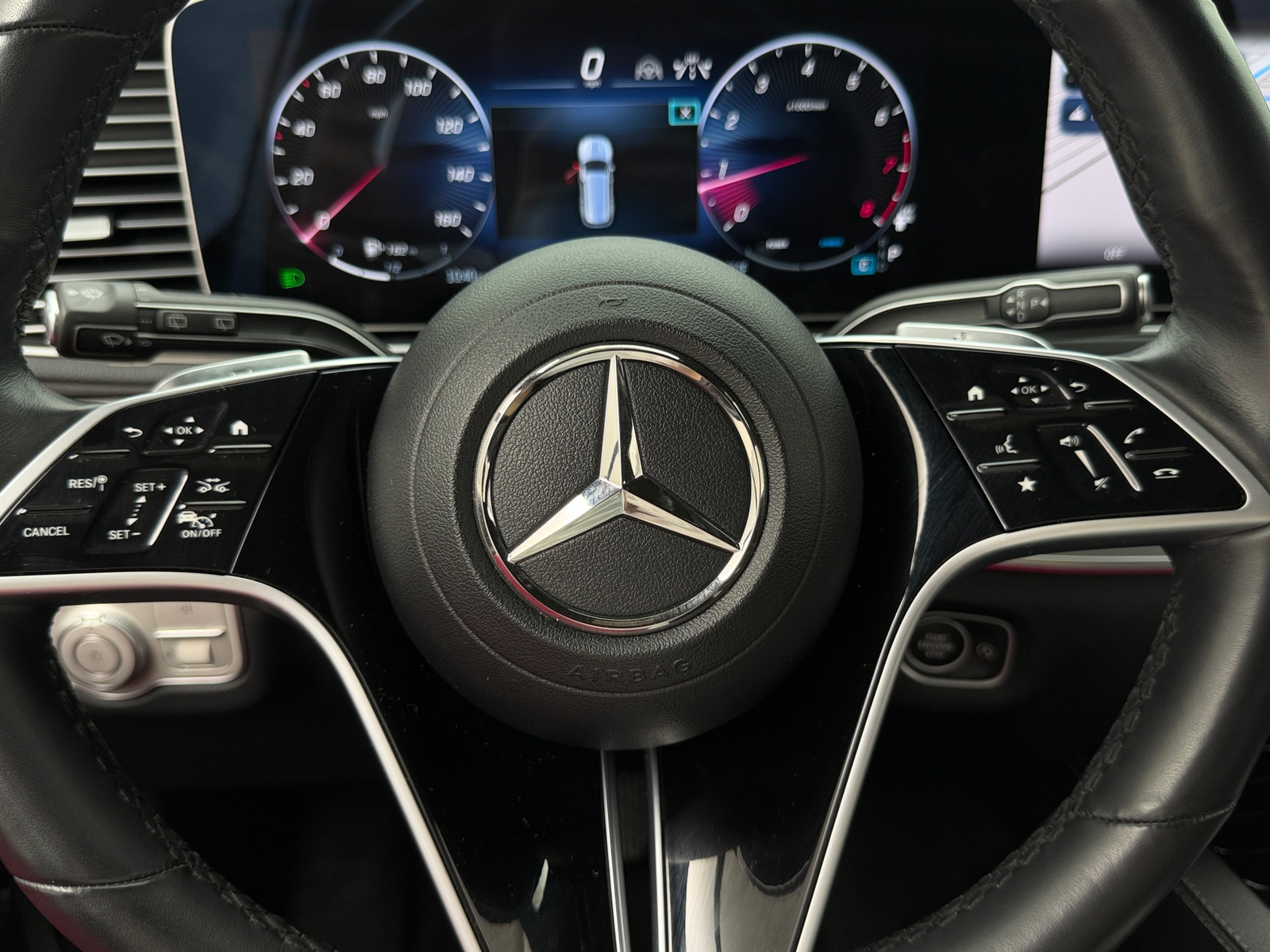 Thumbnail: 2024 Mercedes-Benz GLS - 4