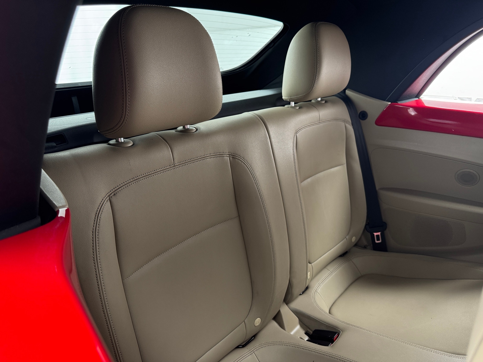 Thumbnail: 2013 Volkswagen Beetle - 5