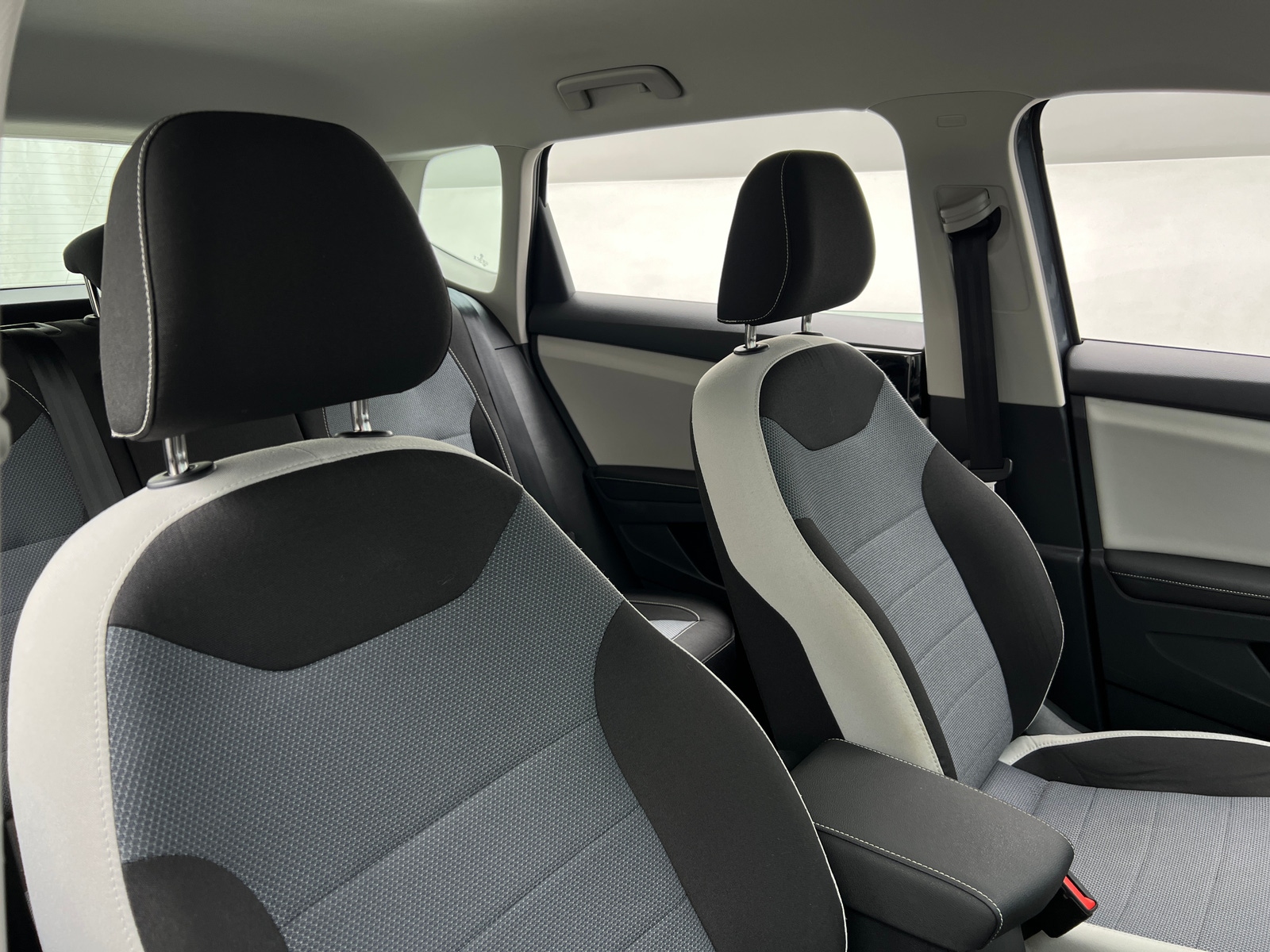 Thumbnail: 2025 Volkswagen Taos - 2