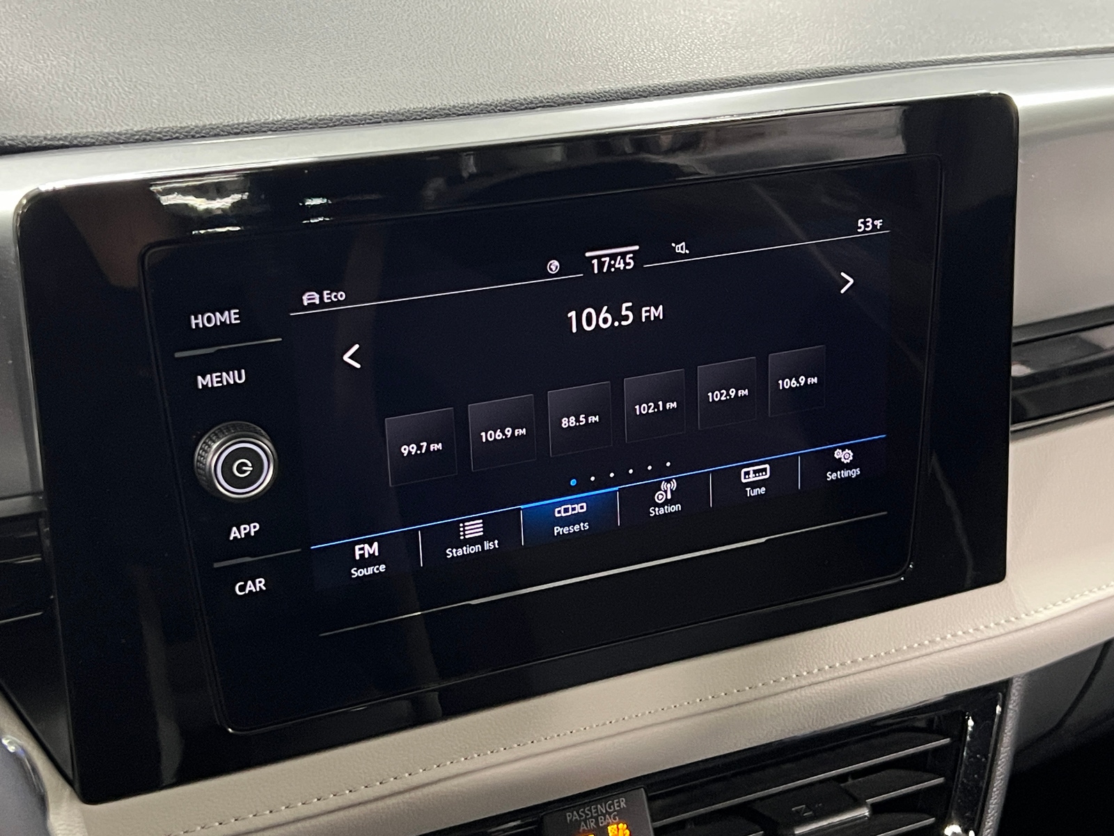 Thumbnail: 2025 Volkswagen Taos - 4