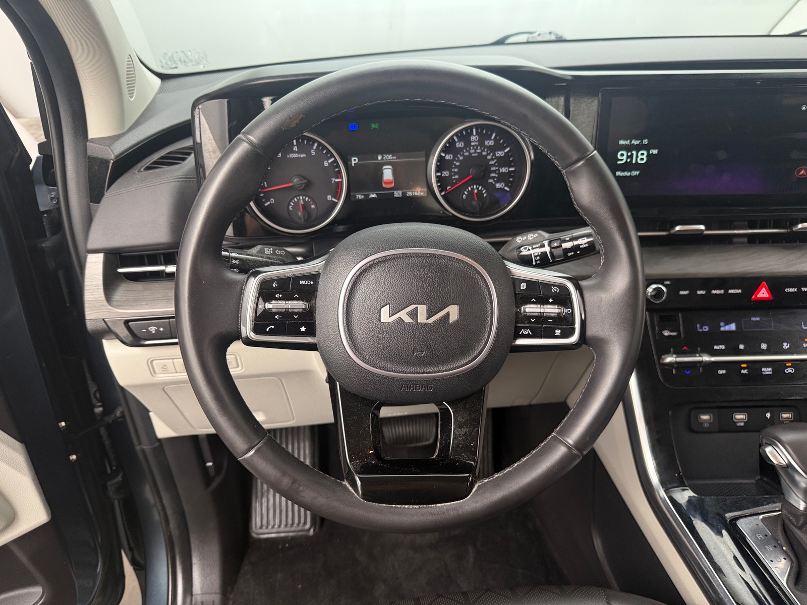 Thumbnail: 2024 Kia Carnival - 4
