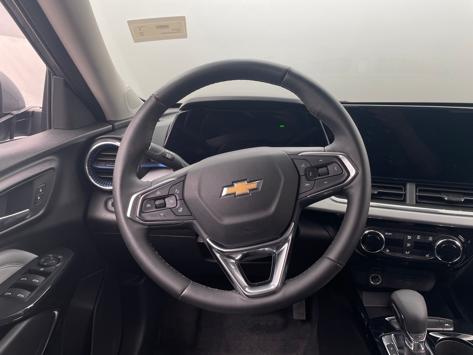 Thumbnail: 2025 Chevrolet Trax - 5