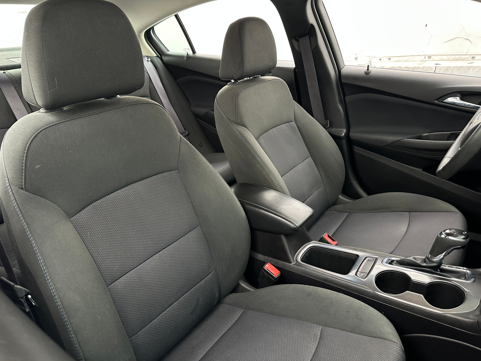 Thumbnail: 2017 Chevrolet Cruze - 2