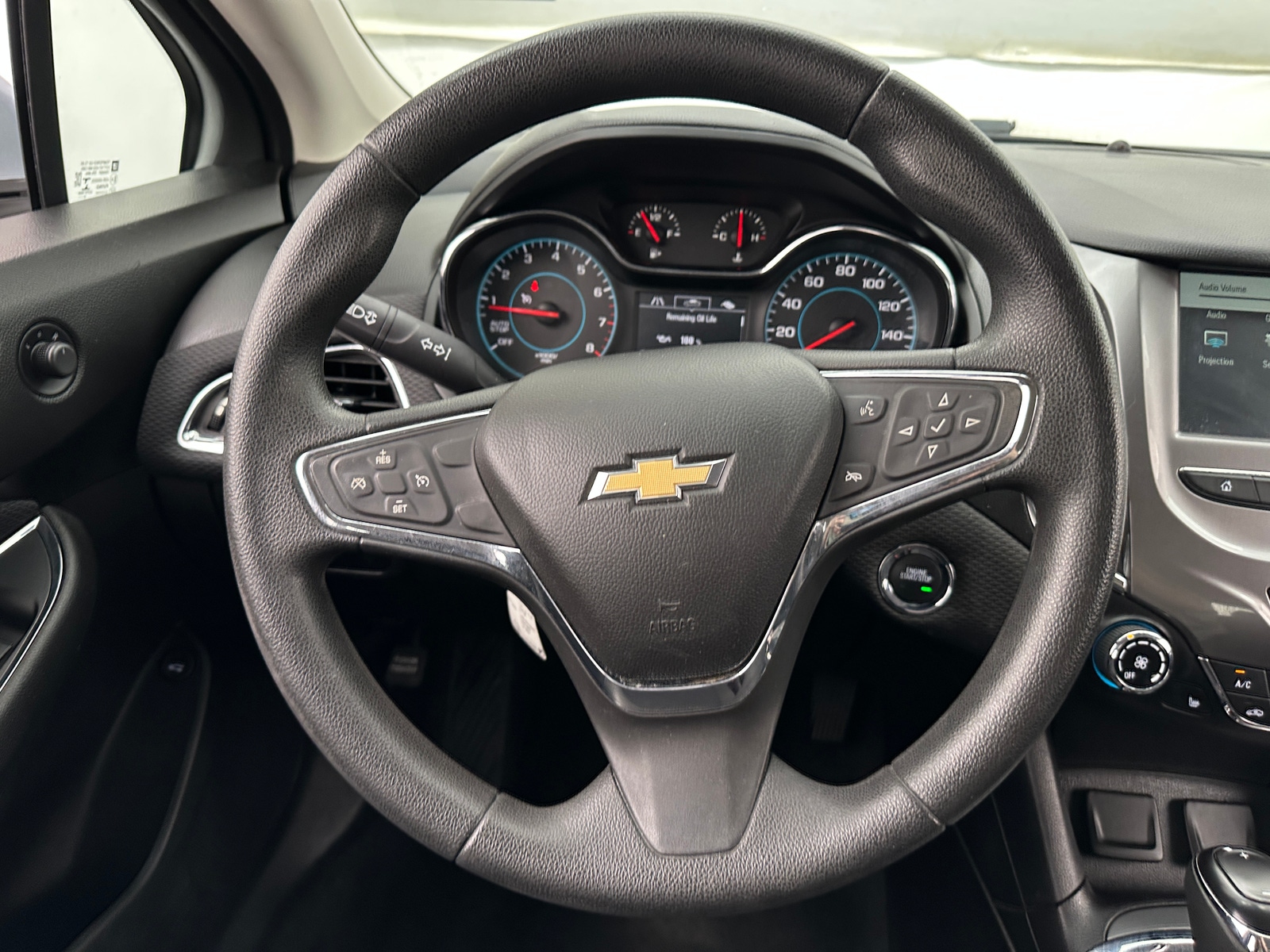 Thumbnail: 2017 Chevrolet Cruze - 5