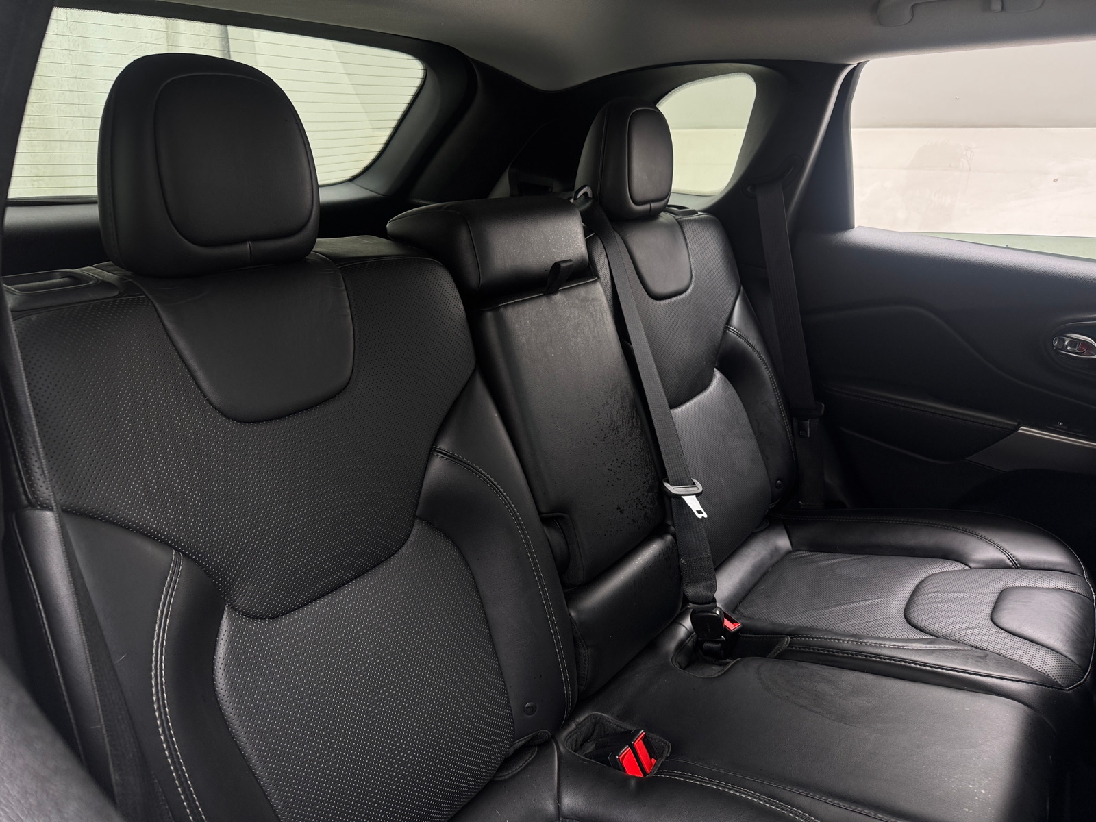 Thumbnail: 2019 Jeep Cherokee - 5