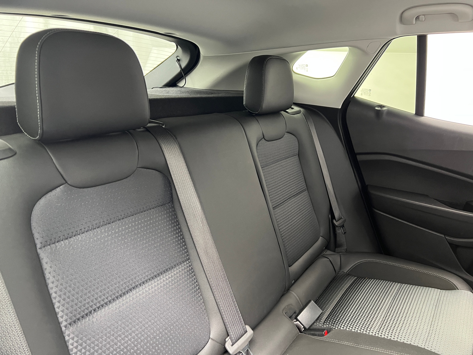 Thumbnail: 2025 Chevrolet Trax - 6