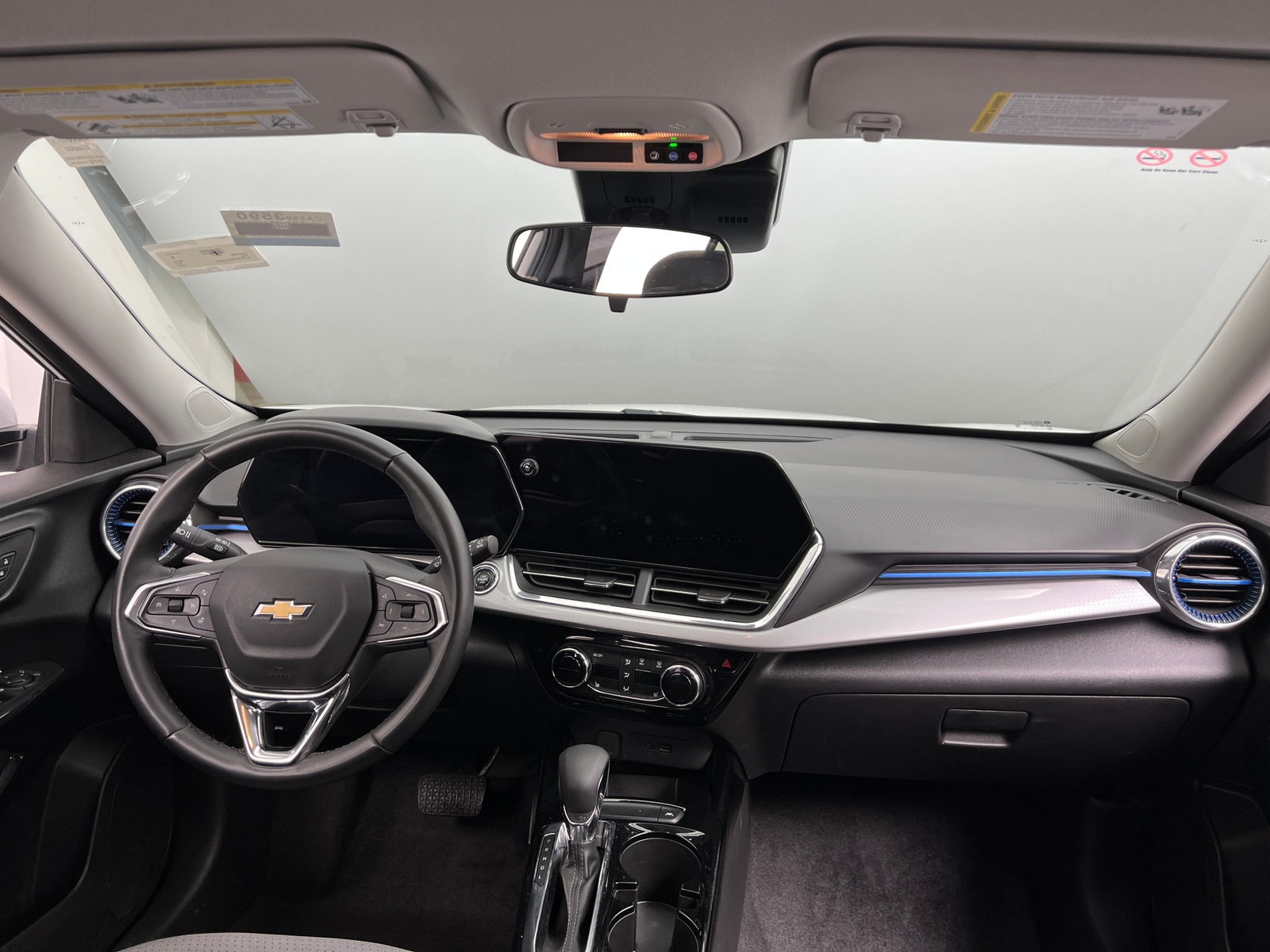 Thumbnail: 2025 Chevrolet Trax - 3