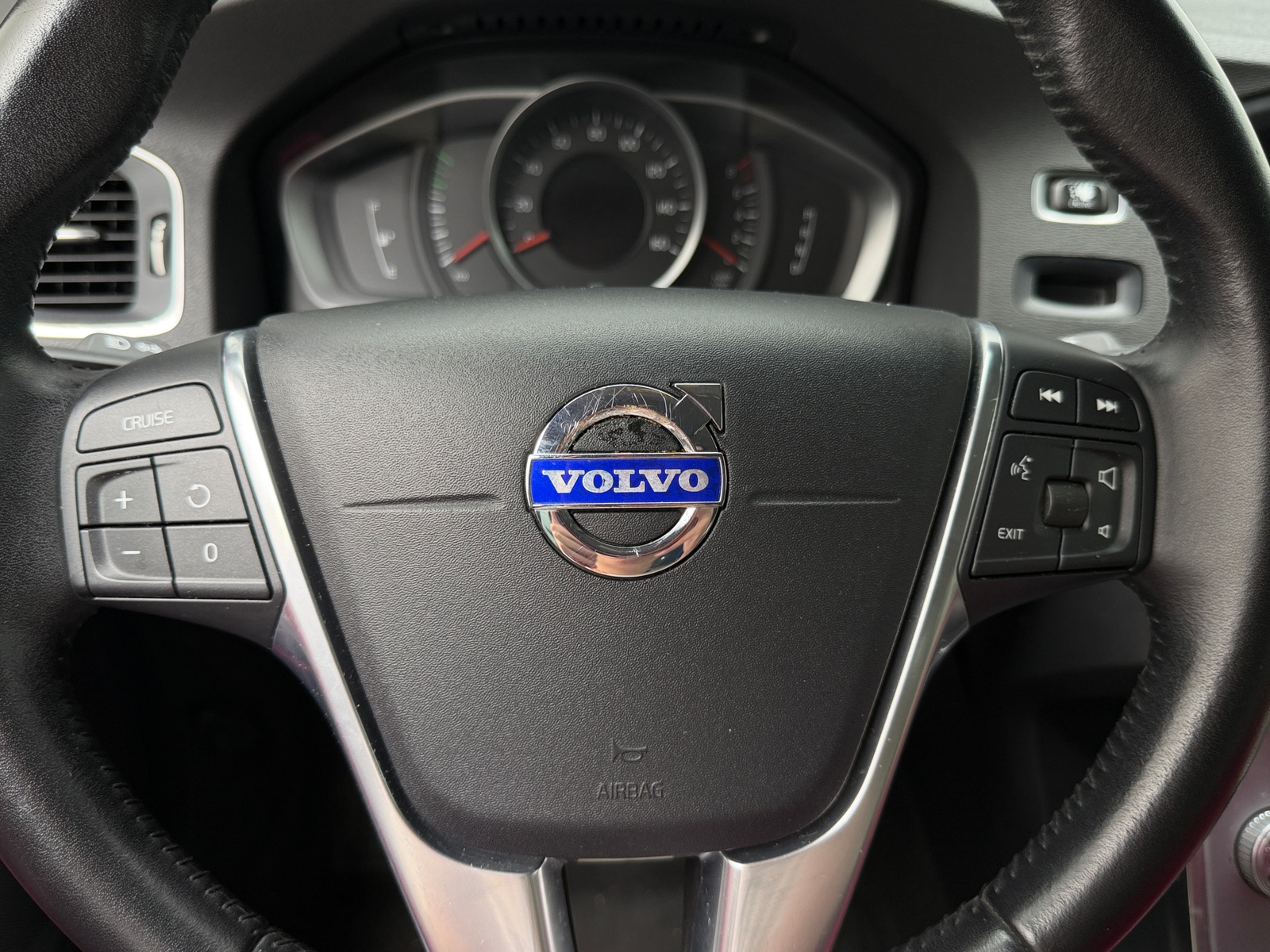 Thumbnail: 2017 Volvo S60 - 4