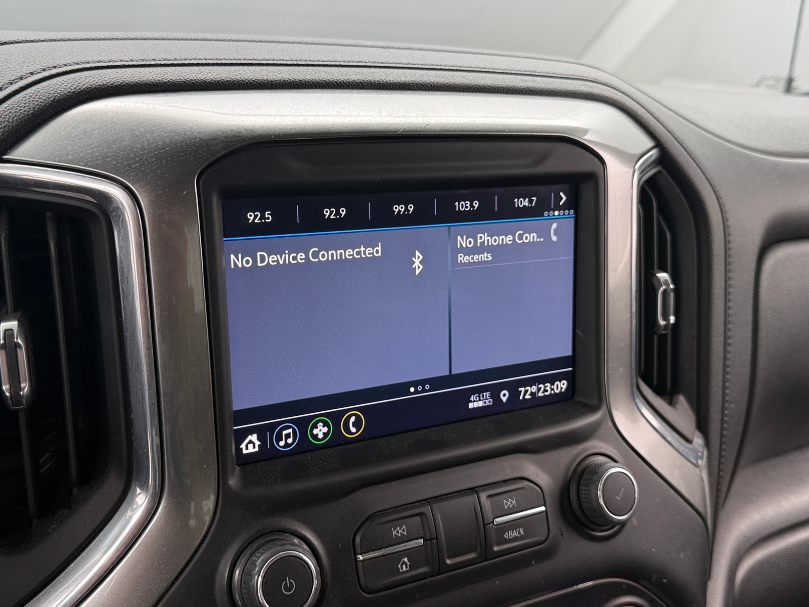 Thumbnail: 2022 Chevrolet Silverado 1500 - 4