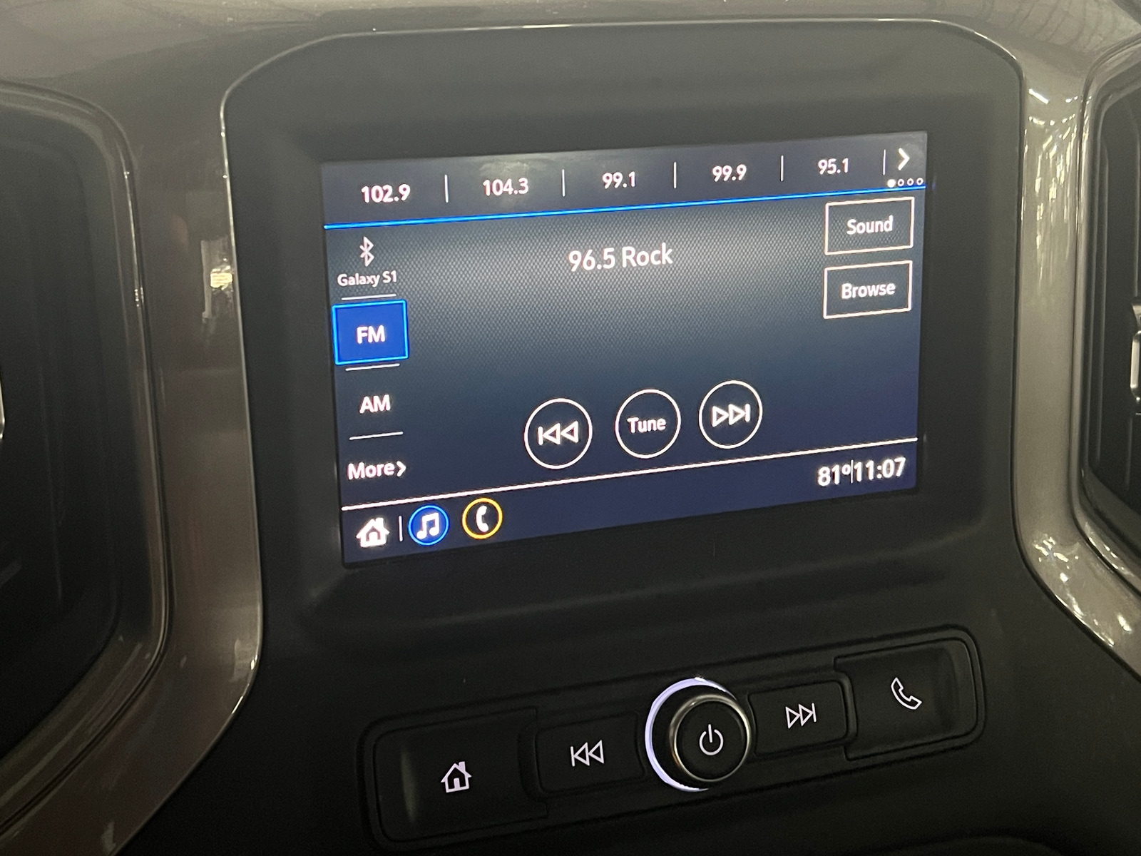 Thumbnail: 2021 Chevrolet Silverado 2500 - 4