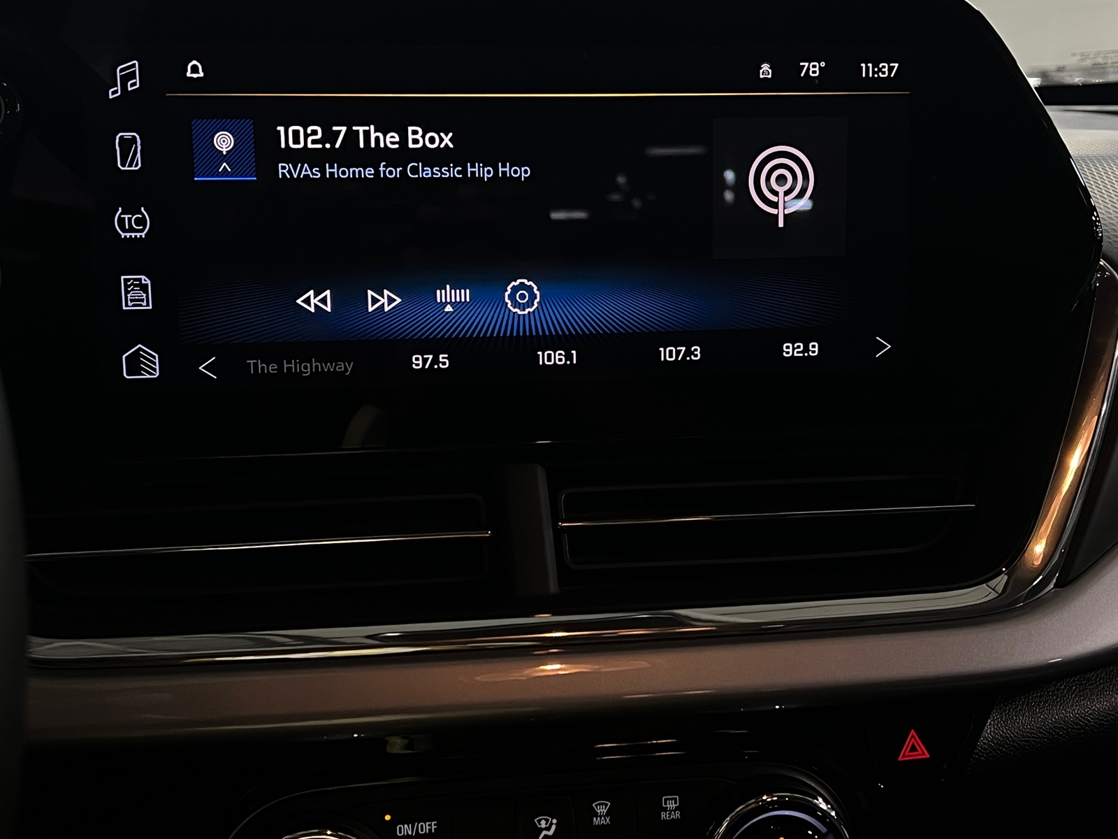 Thumbnail: 2025 Chevrolet Trax - 4