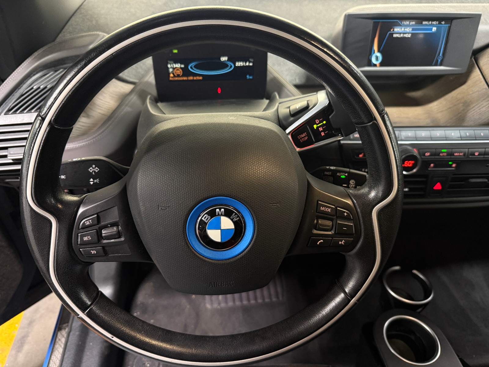 Thumbnail: 2017 BMW i3 - 5