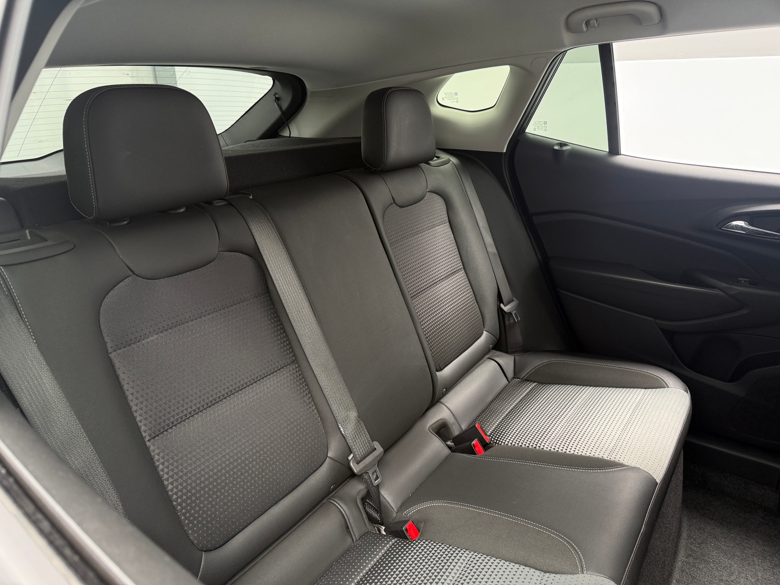 Thumbnail: 2025 Chevrolet Trax - 6