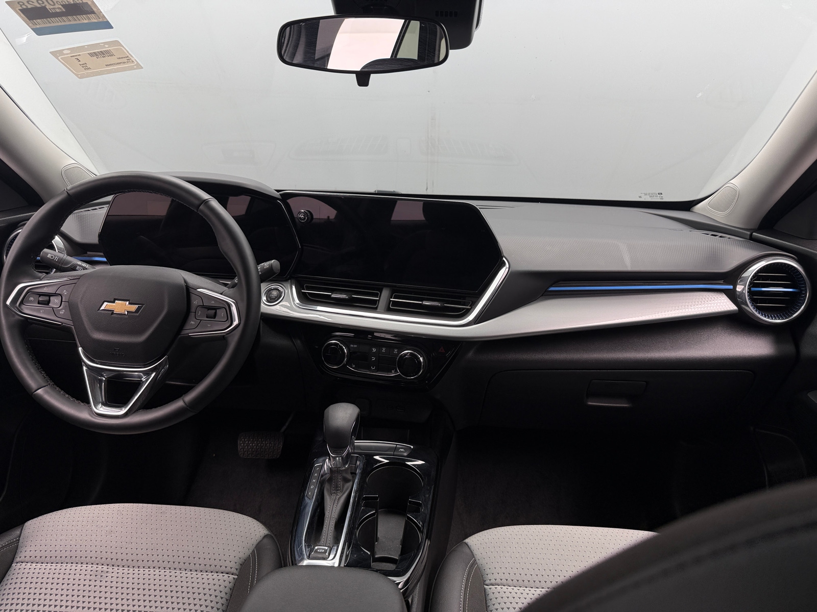 Thumbnail: 2025 Chevrolet Trax - 3