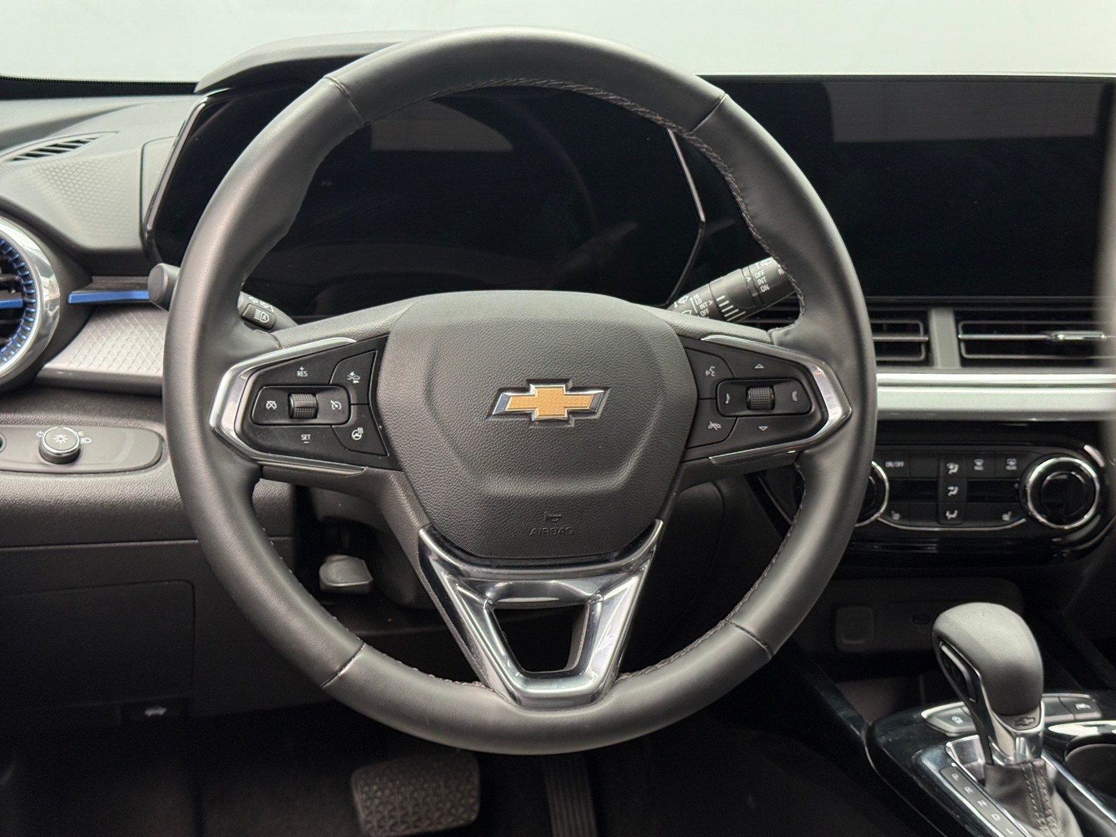 Thumbnail: 2025 Chevrolet Trax - 5