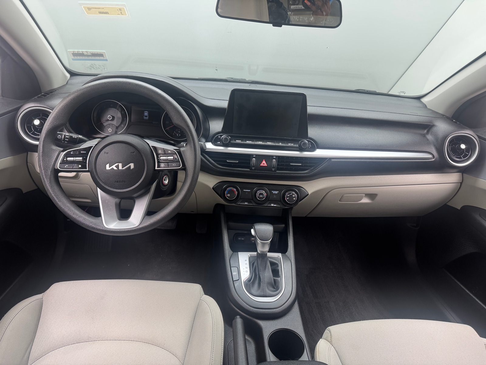 Thumbnail: 2023 Kia Forte - 3