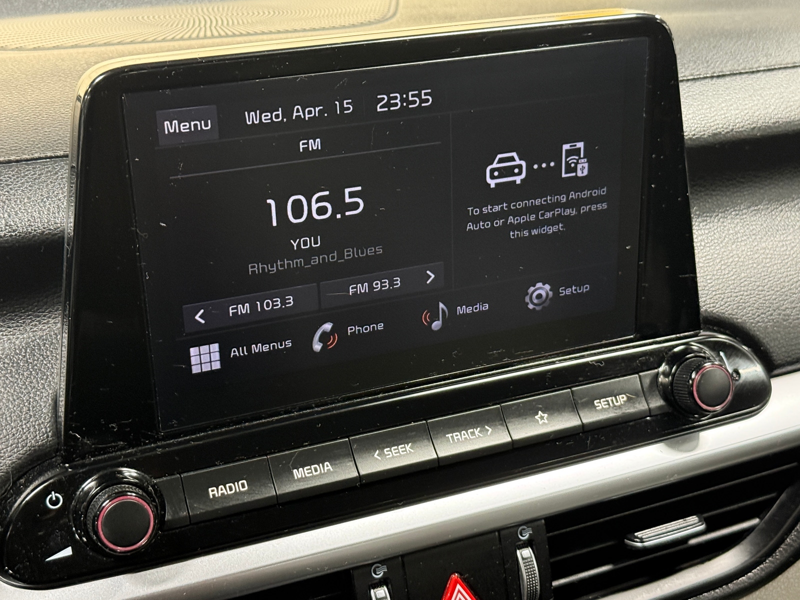 Thumbnail: 2023 Kia Forte - 4