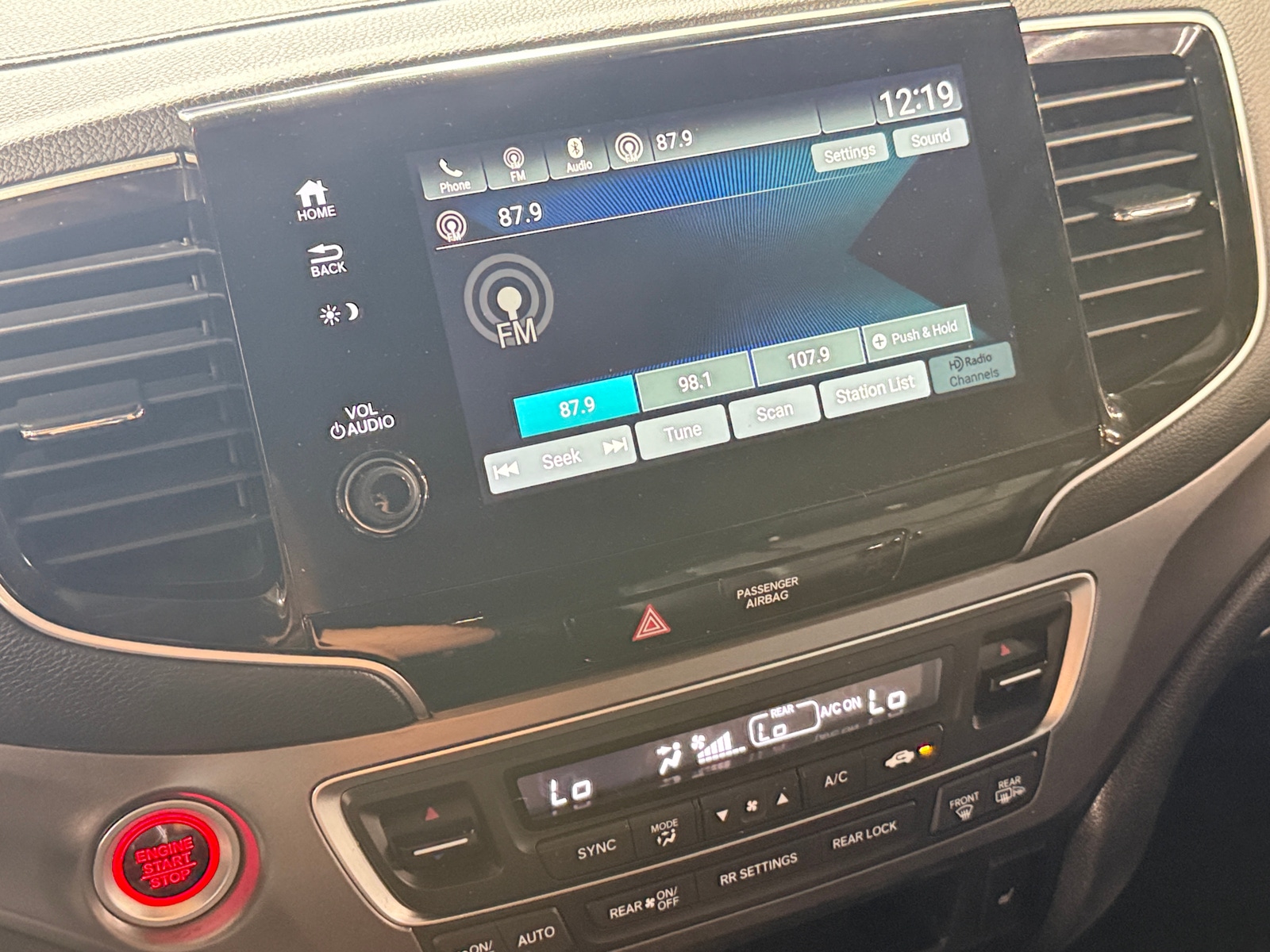 Thumbnail: 2019 Honda Pilot - 3