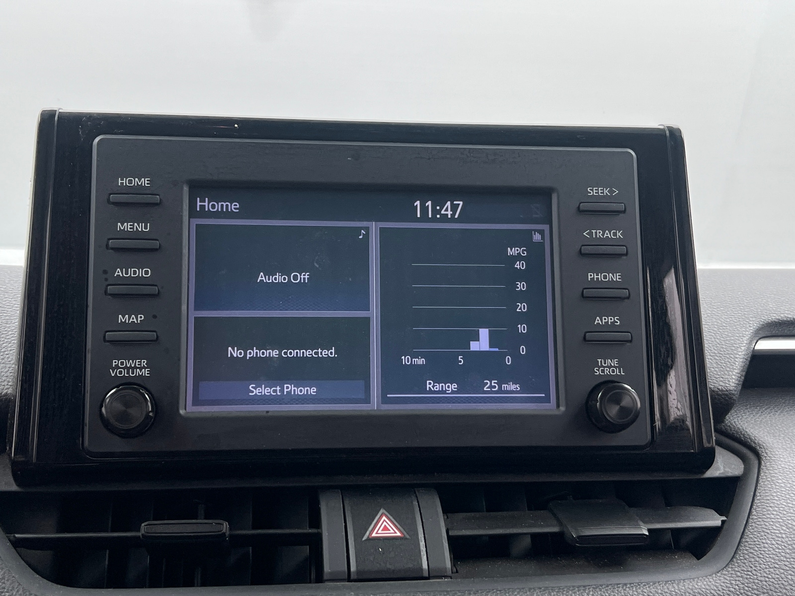 Thumbnail: 2019 Toyota RAV4 - 4