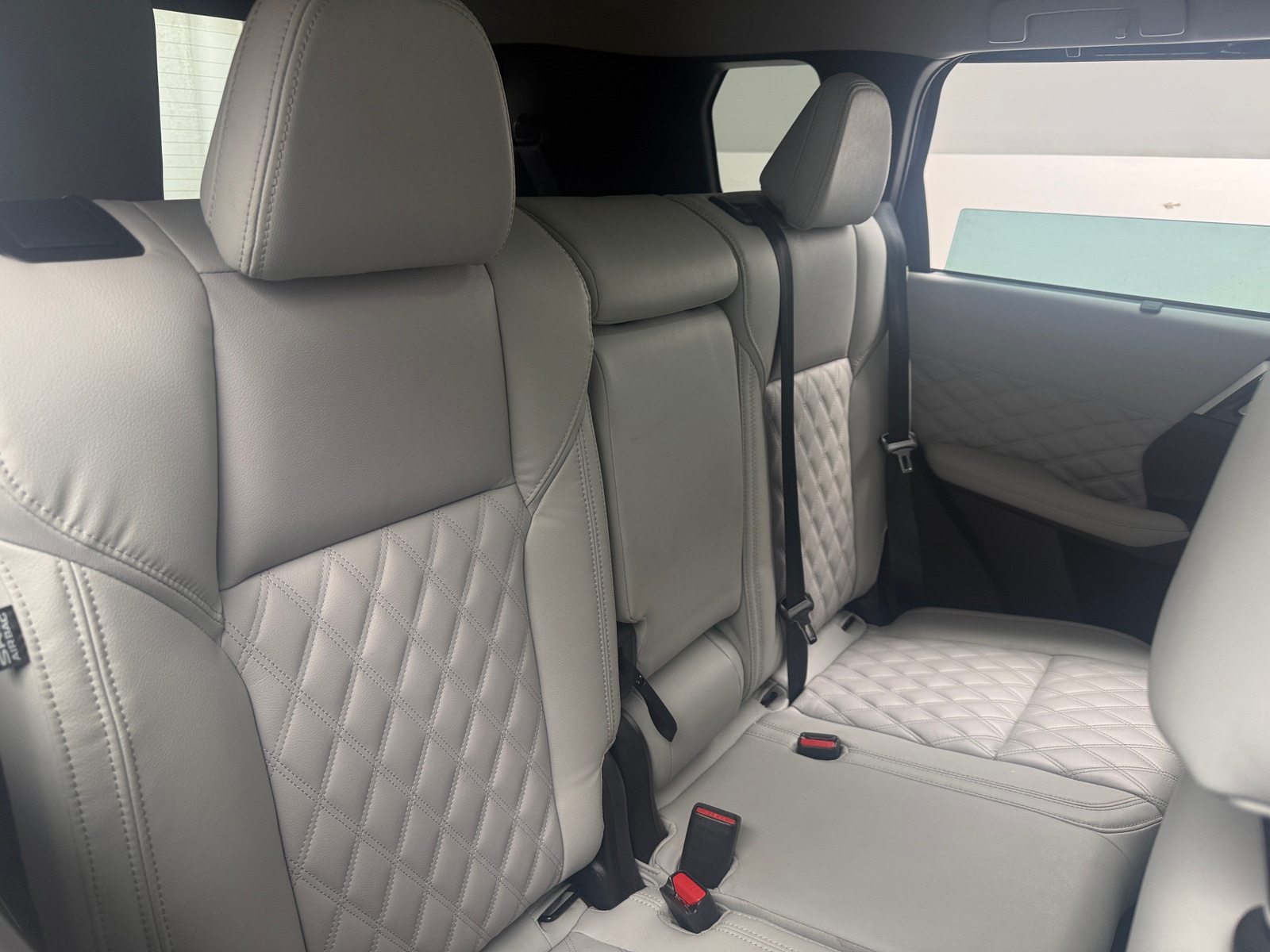 Thumbnail: 2023 Mitsubishi Outlander - 5