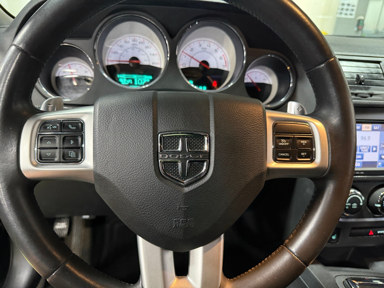 Thumbnail: 2014 Dodge Challenger - 4