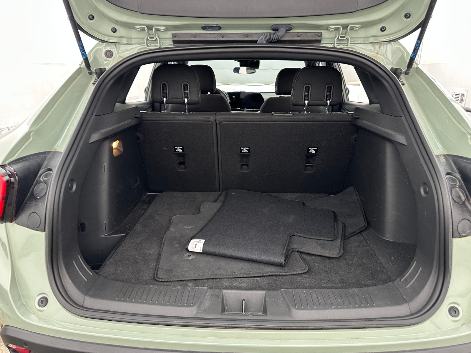 Thumbnail: 2024 Chevrolet Trax - 7