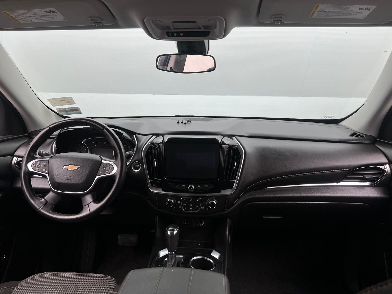 Thumbnail: 2020 Chevrolet Traverse - 3