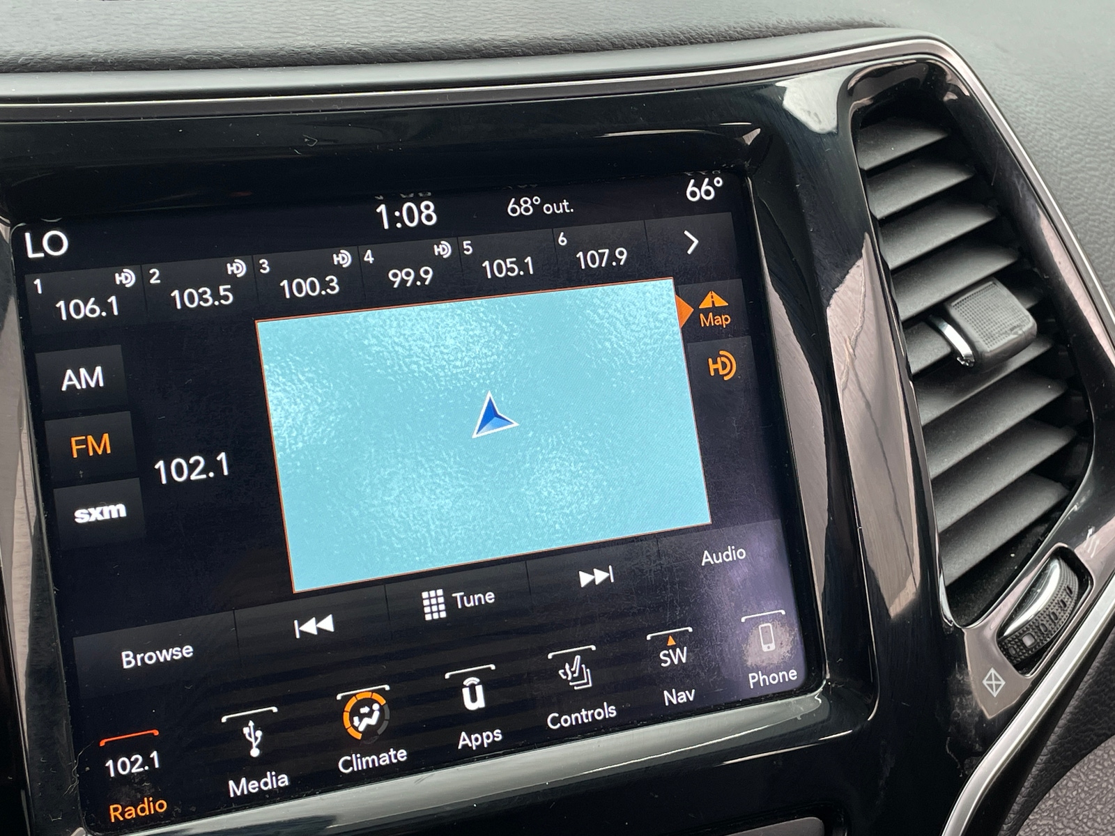 Thumbnail: 2019 Jeep Cherokee - 3