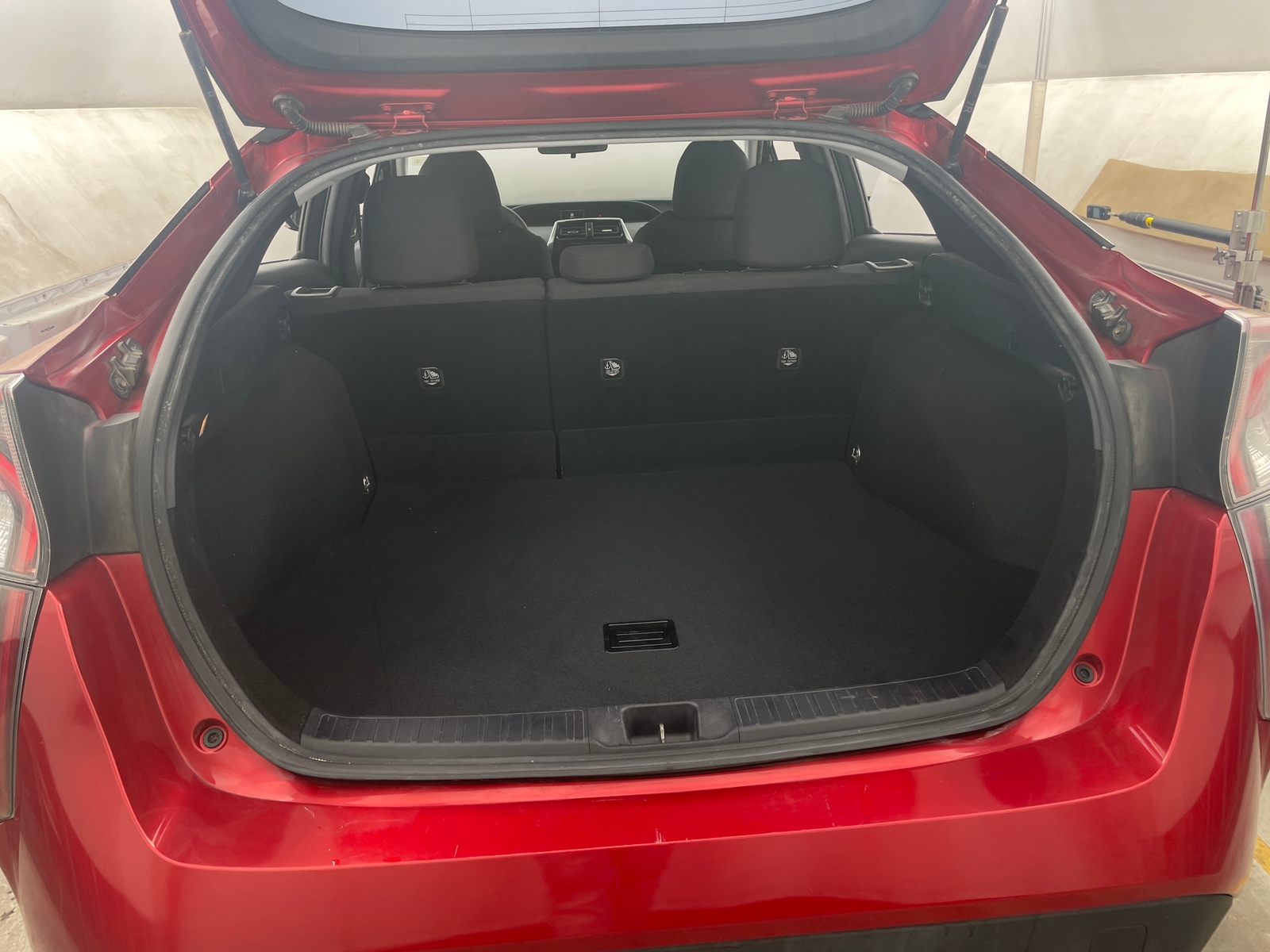 Thumbnail: 2017 Toyota Prius - 7