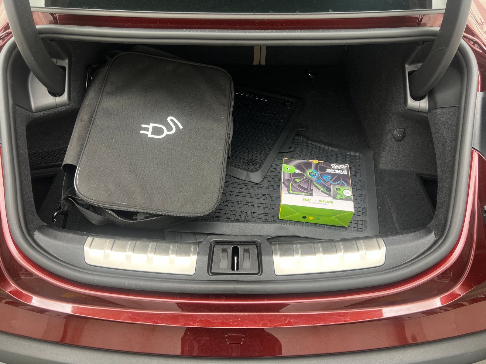 Thumbnail: 2021 Porsche Taycan - 6