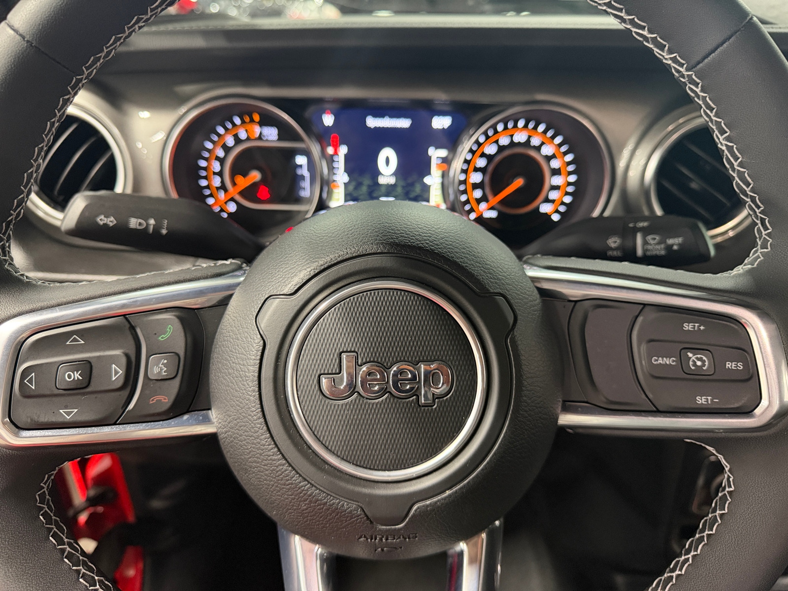 Thumbnail: 2023 Jeep Gladiator - 5