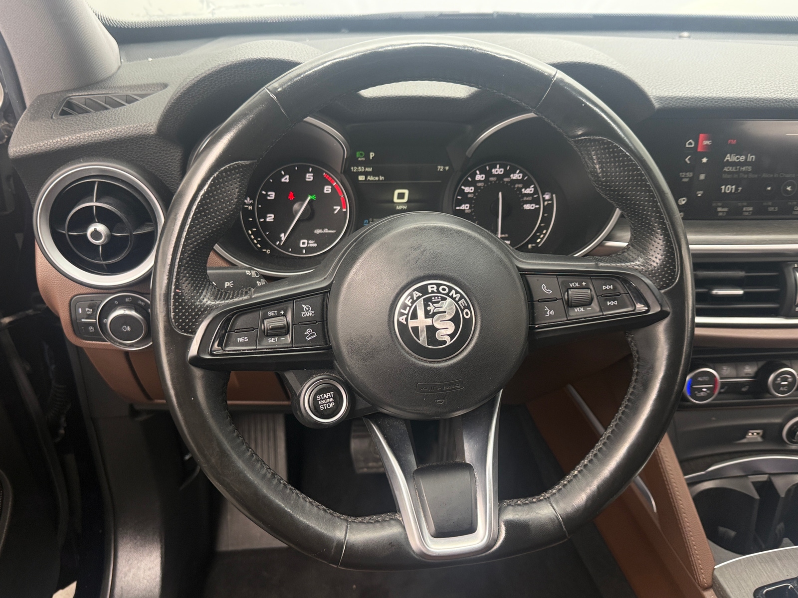 Thumbnail: 2020 Alfa Romeo Stelvio - 4
