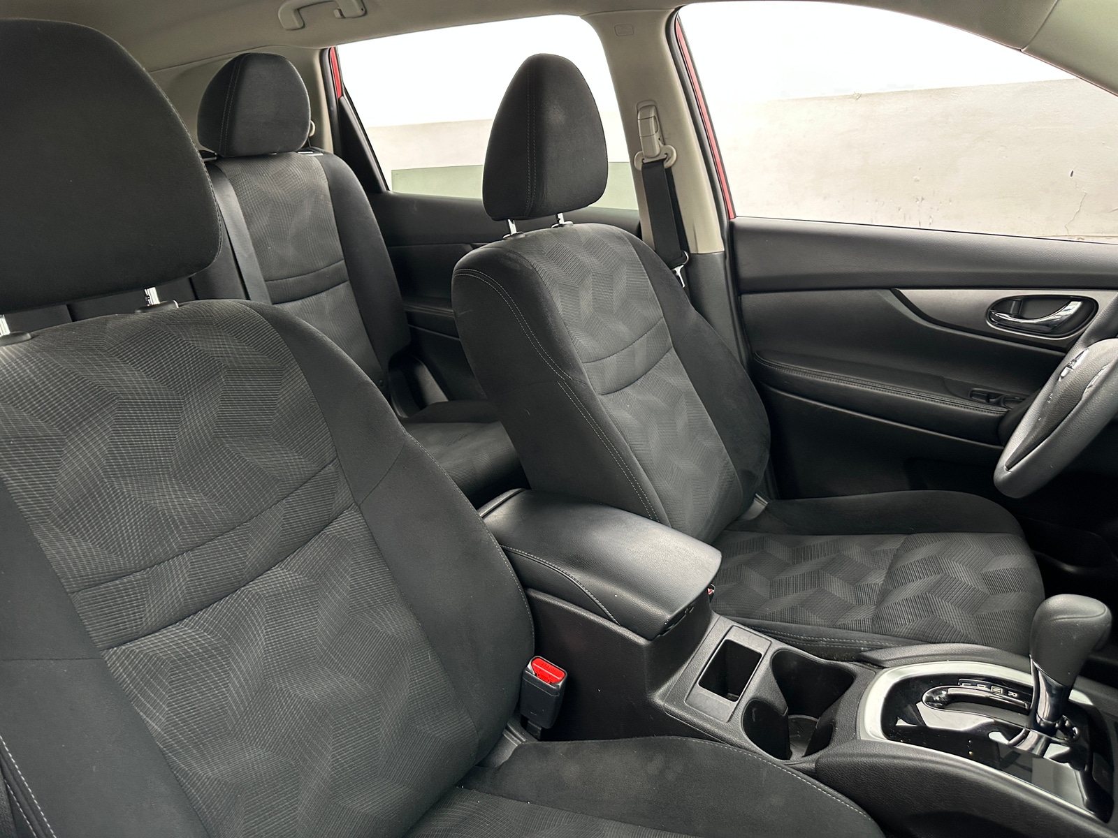 Thumbnail: 2015 Nissan Rogue - 2