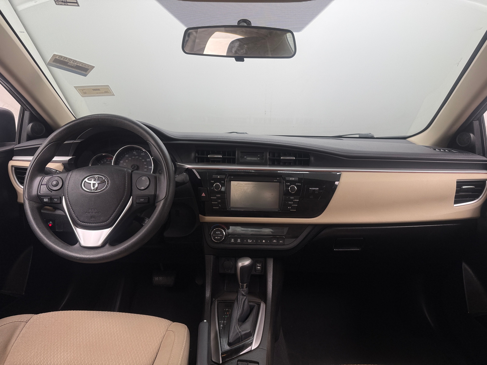 Thumbnail: 2015 Toyota Corolla - 3