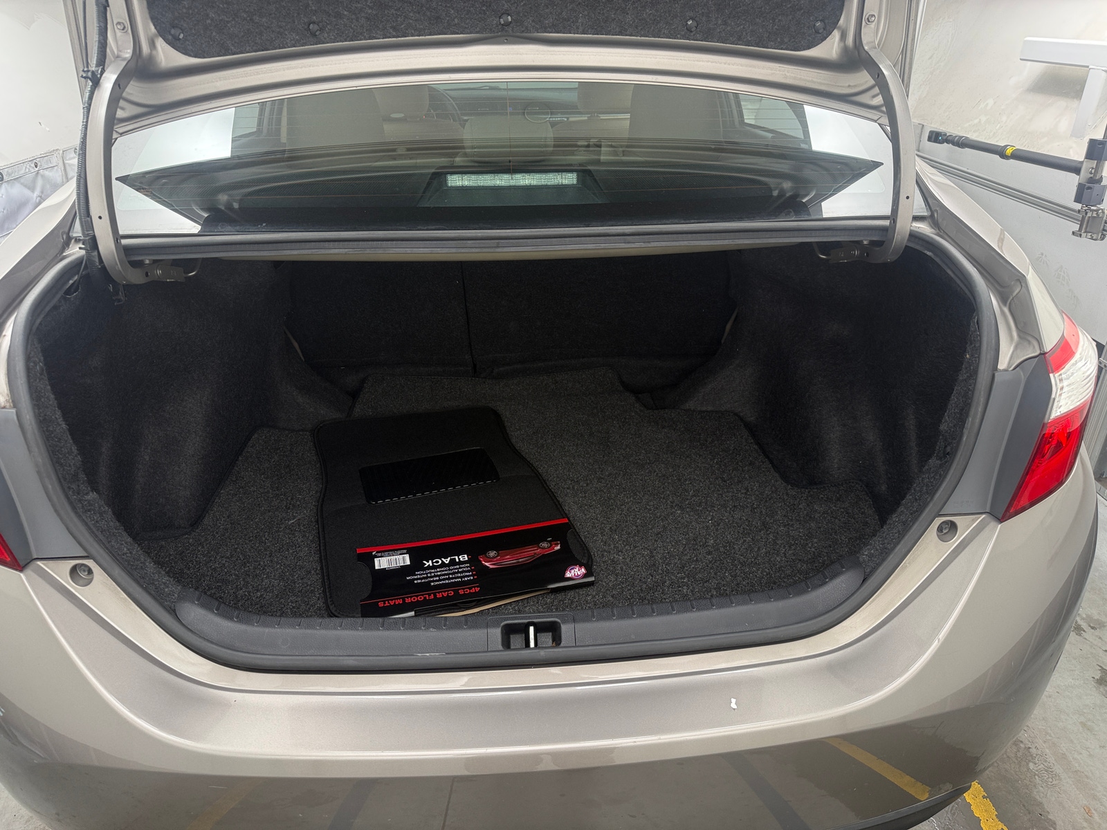 Thumbnail: 2015 Toyota Corolla - 7