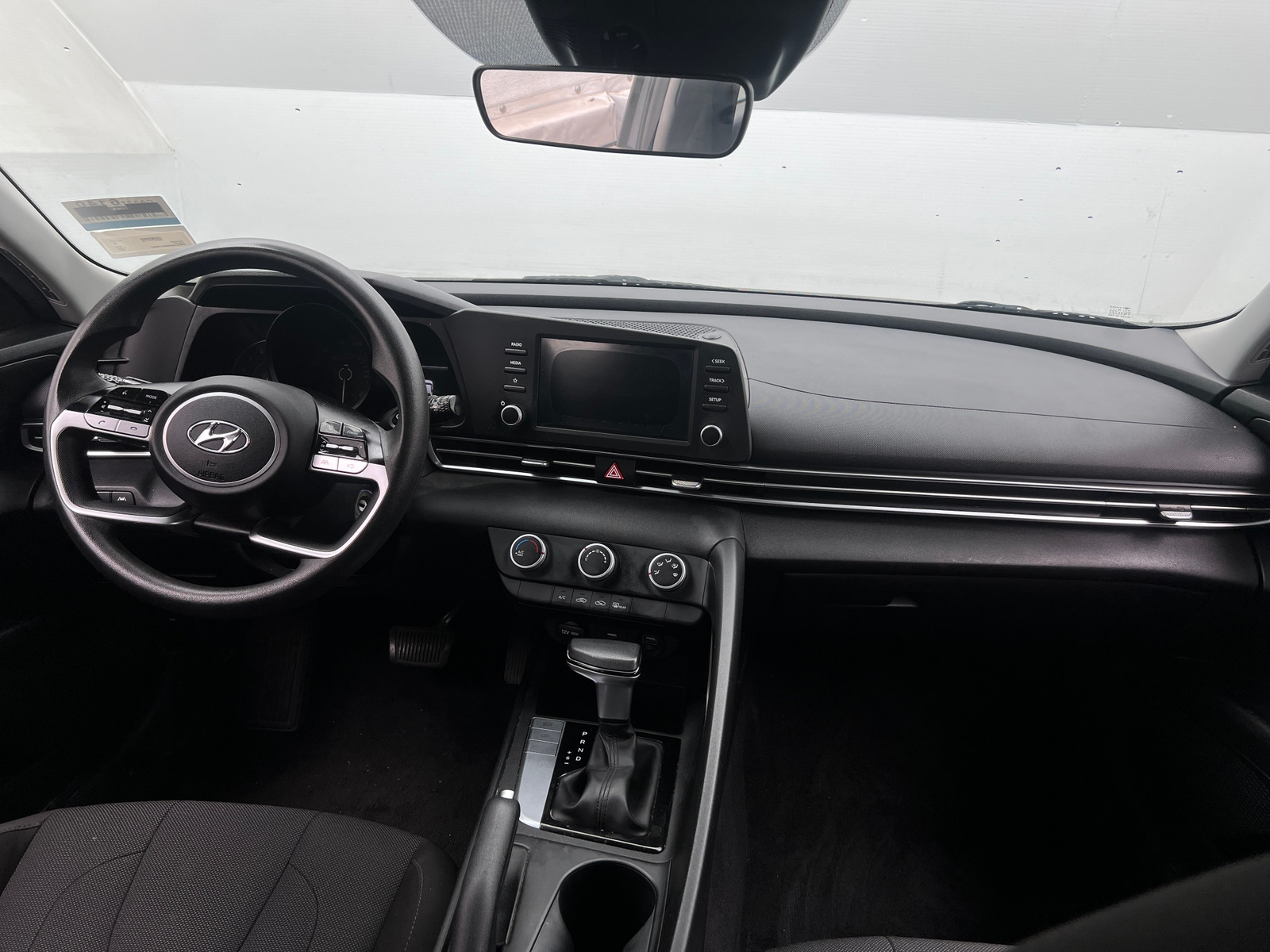 Thumbnail: 2021 Hyundai Elantra - 3