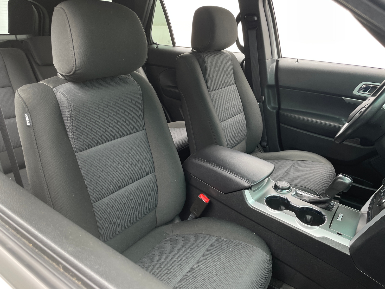 Thumbnail: 2015 Ford Explorer - 2