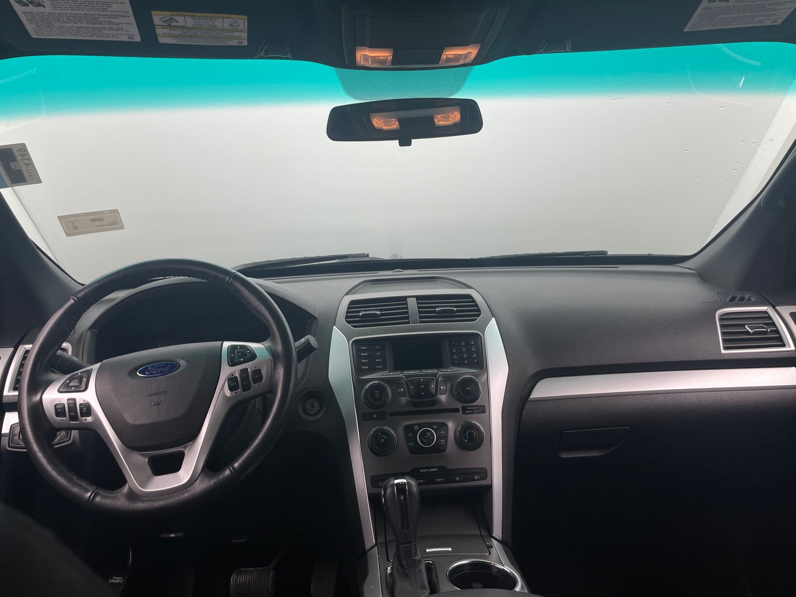 Thumbnail: 2015 Ford Explorer - 3