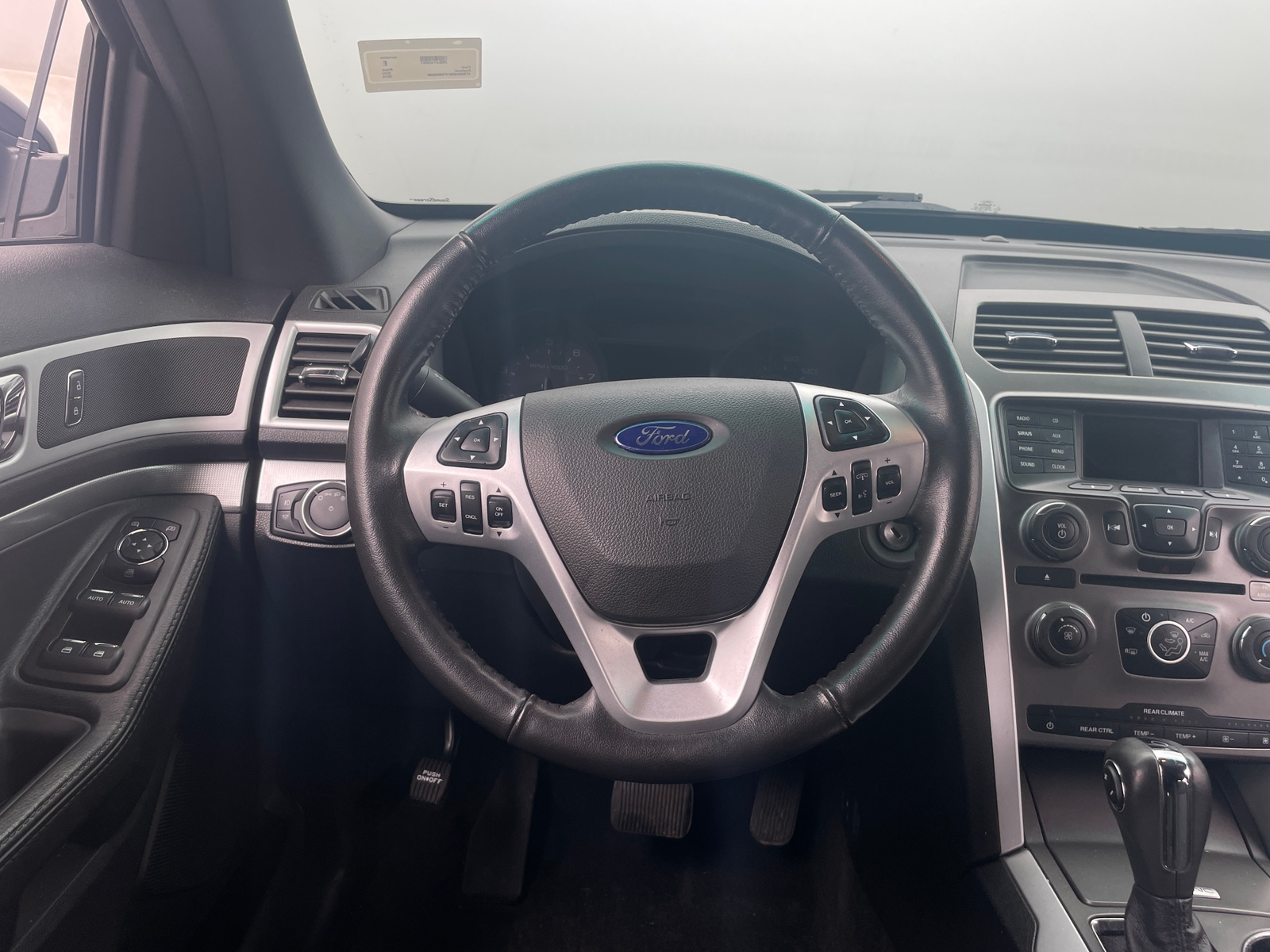 Thumbnail: 2015 Ford Explorer - 5