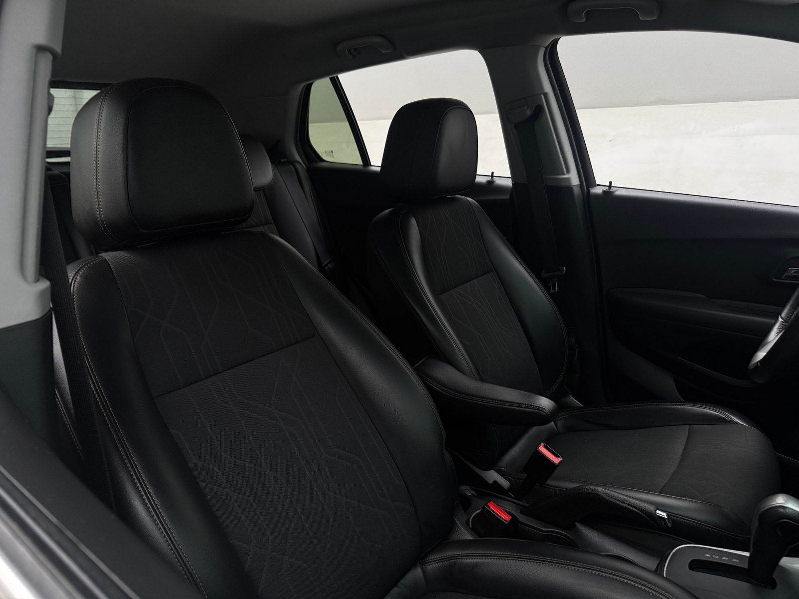 Thumbnail: 2018 Chevrolet Trax - 2